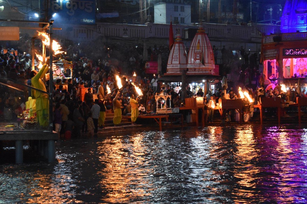 Evening Ganga Aarti ceremony at Haridwar