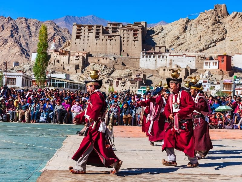 Amarnath Yatra with Ladakh Tour stays